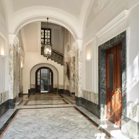 Casacuadra Cavana * Triest